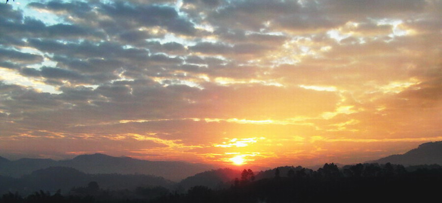 朝阳之旅，探寻东北活力之城的独特魅力与壮丽景色